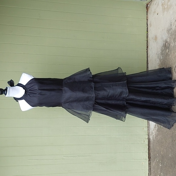 Lulu's Black Tiered Organza Halter Maxi Dress Sz L - Picture 4 of 17